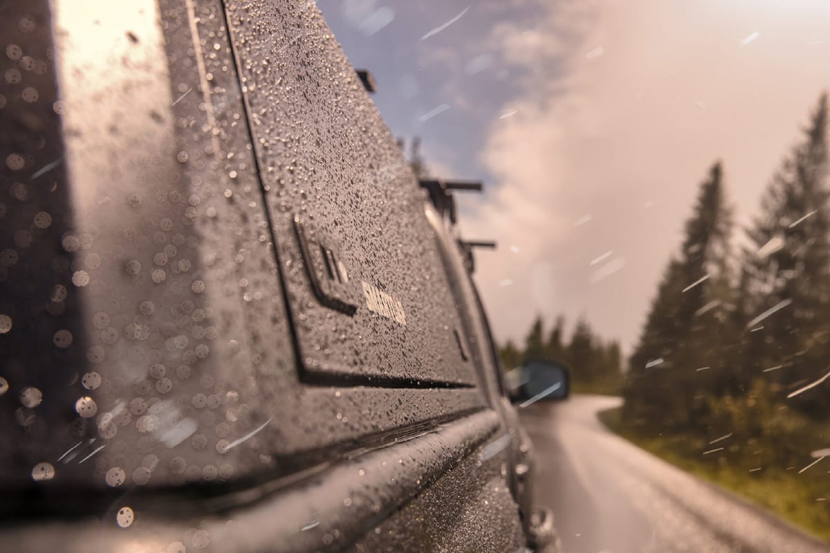 Gouttes d’eau sur une porte latérale pleine du hardtop RSI SMARTCAP EVOa Adventure